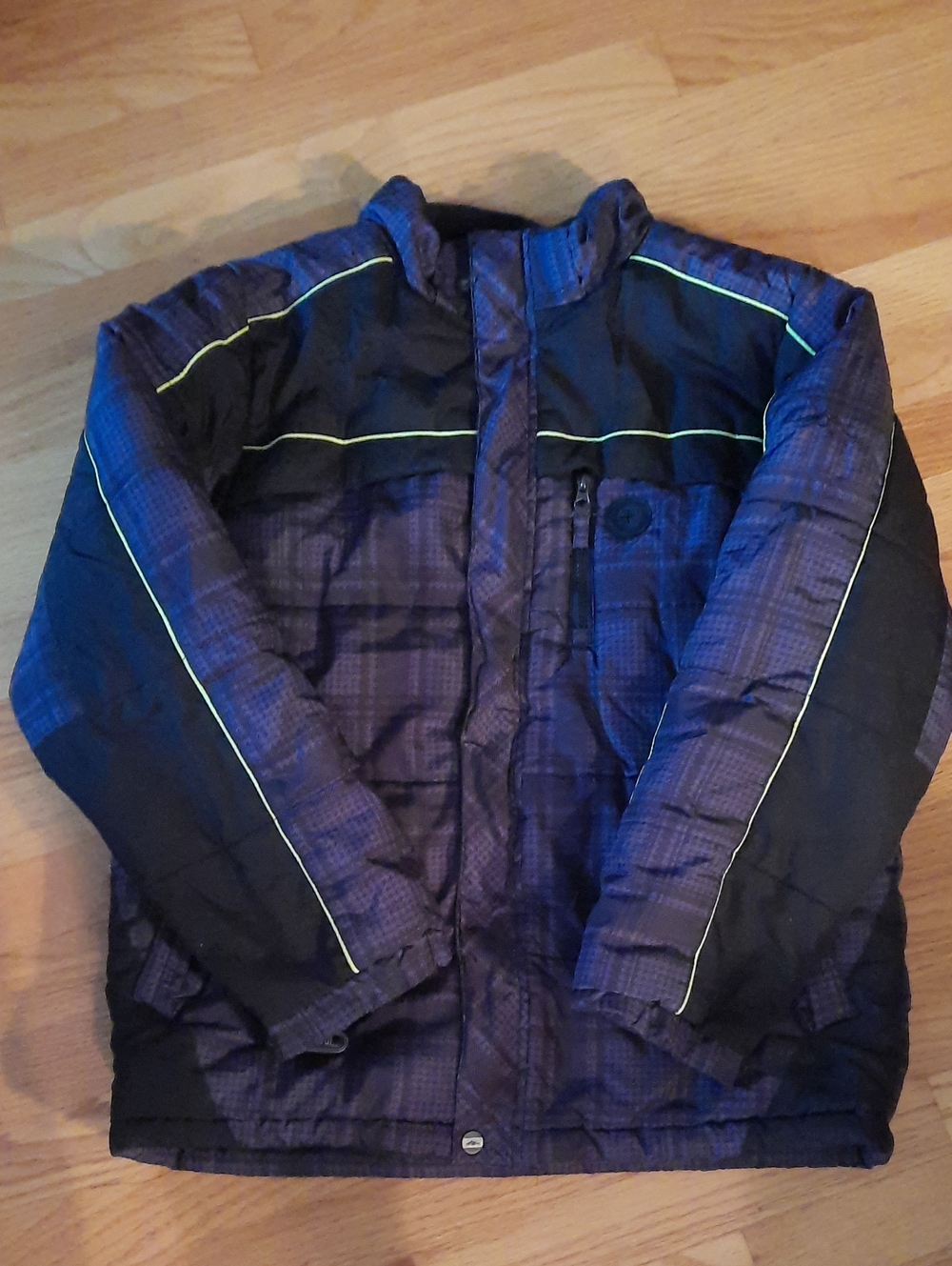 14 - 16 Boys PacificTrail Black and Blue Puffer Jacket Winter Outdoor Wear Large